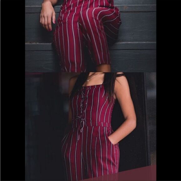 ✨ HOLLISTER Jumpsuit ✨ - Picture 1 of 9